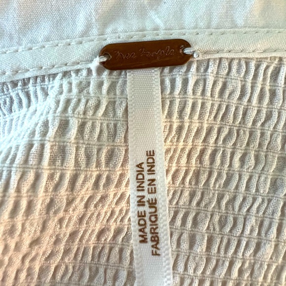 Free People Gorgeous Puff Sleeve Blouse Deep V Plunge Neckline Cream Size Large - Picture 8 of 11